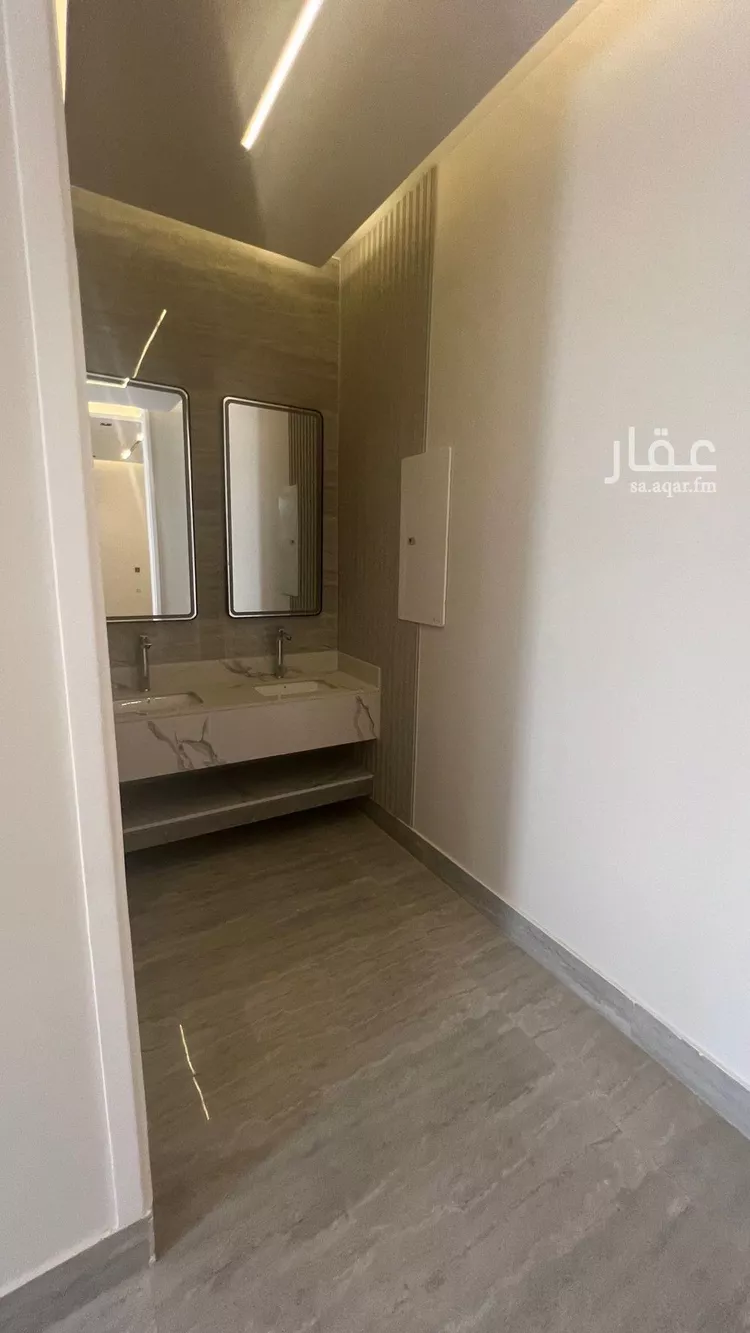 Floor for Sale in Riyadh Ar Rimal 6