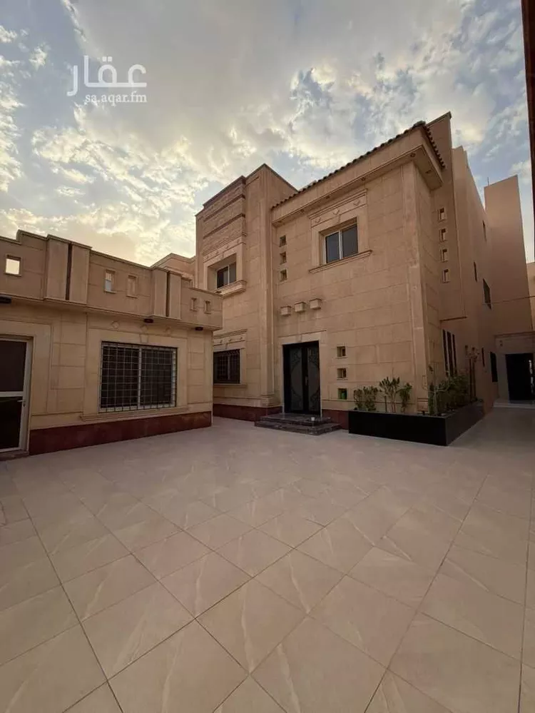 فيلا للبيع في شارع أحمد بن قاسم, حي إشبيلية, مدينة الرياض, منطقة الرياض صورة 4