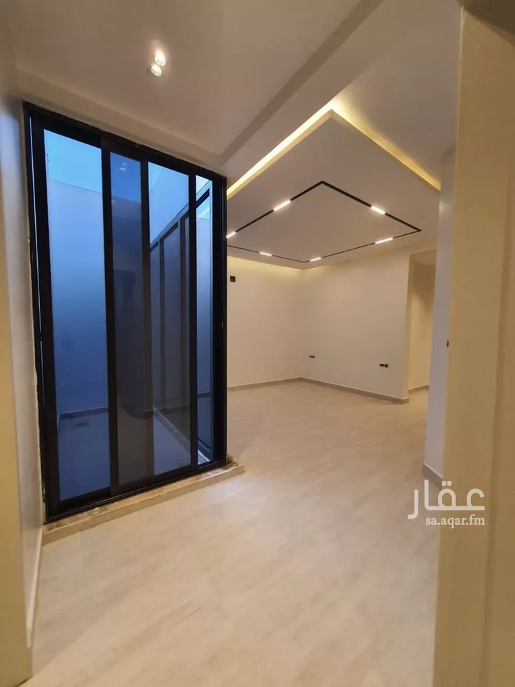 Floor for Sale in Riyadh Ash Sharq 6