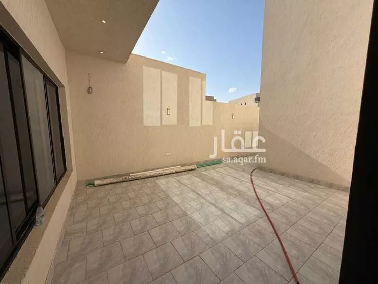 فيلا للبيع في شارع محمد بن أحمد الفاسي, حي المهدية, مدينة الرياض, منطقة الرياض 20