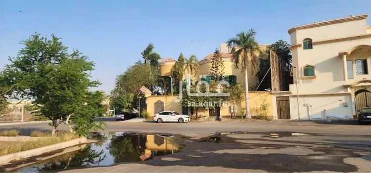 فيلا للبيع في شارع نعمان بن مالك, حي المرجان, مدينة جدة, منطقة مكة المكرمة 1 صورة