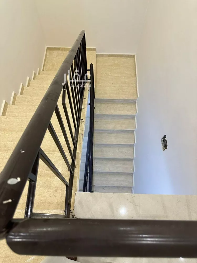 فيلا للبيع في شارع عمر الصفار, حي المرجان, مدينة الرياض, منطقة الرياض صورة 2