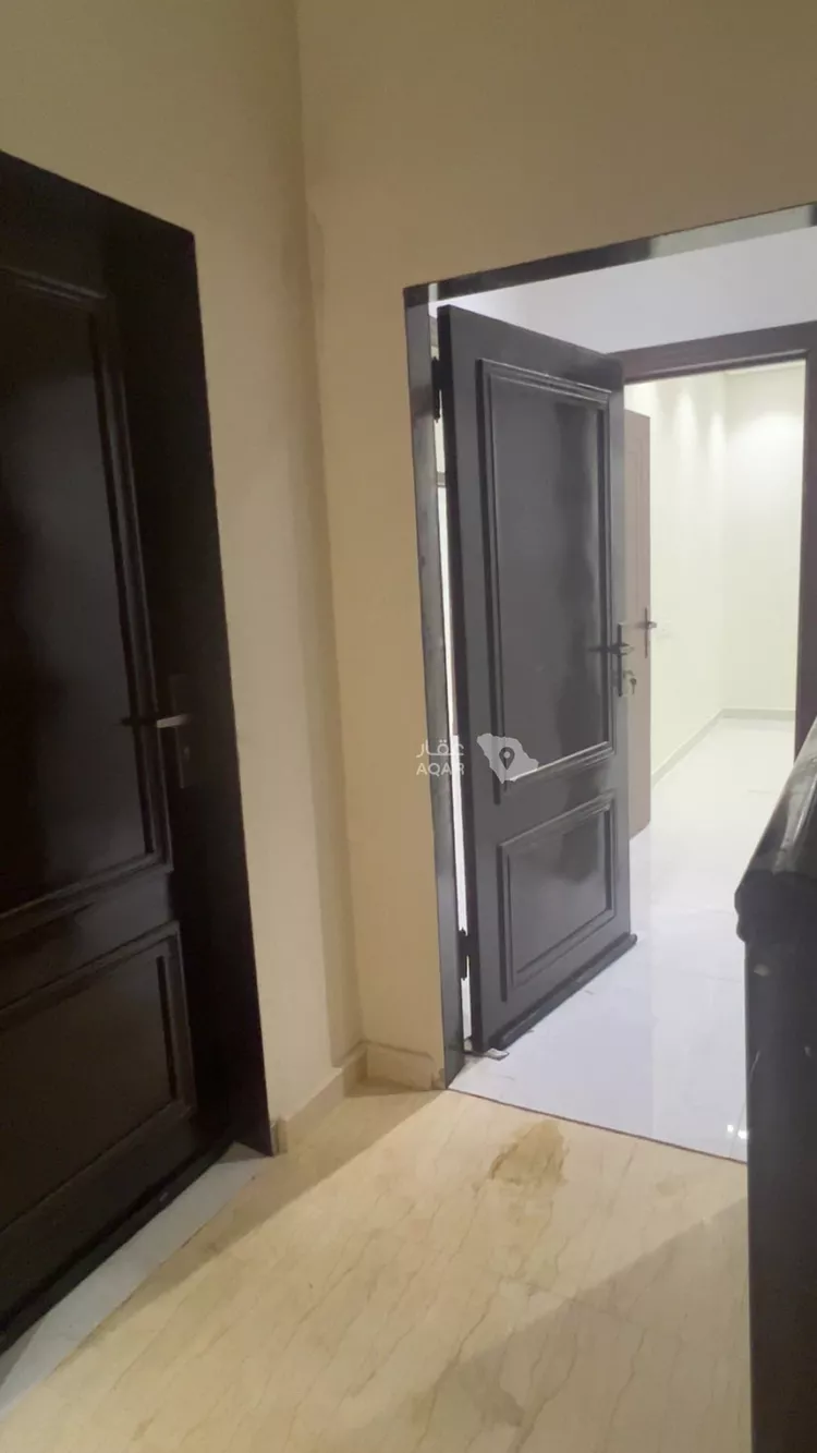 شقة للإيجار في شارع حباب ابوعقيل ، حي المروج ، المزاحمية ، المزاحمية