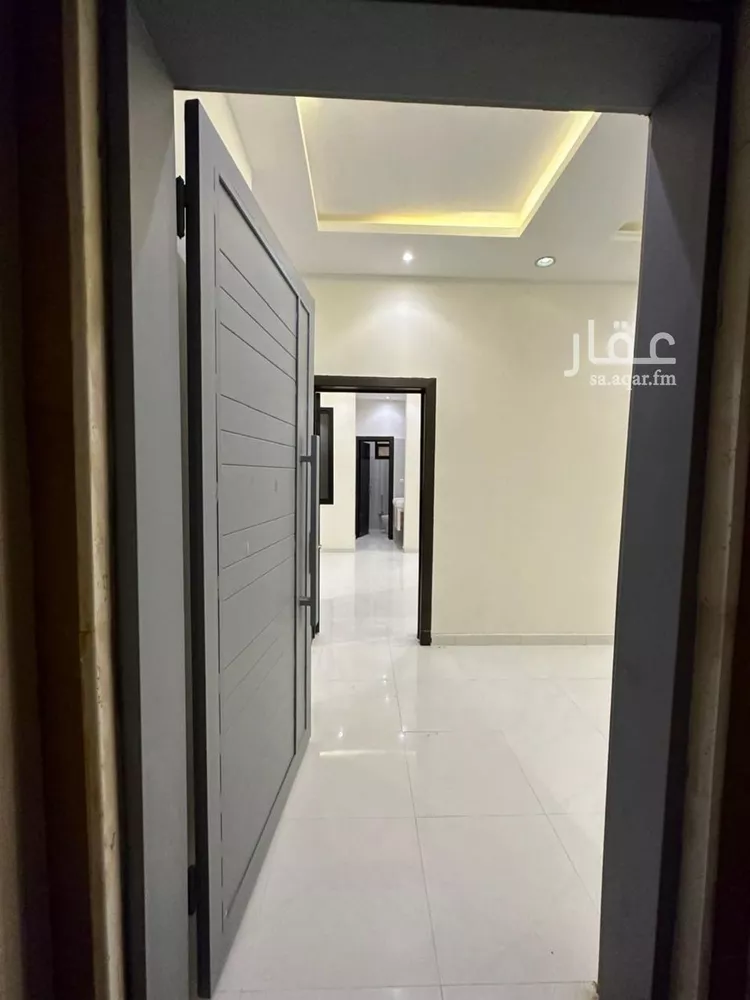 فيلا للبيع في شارع جبل العين, حي ظهرة لبن, مدينة الرياض, منطقة الرياض صورة 3
