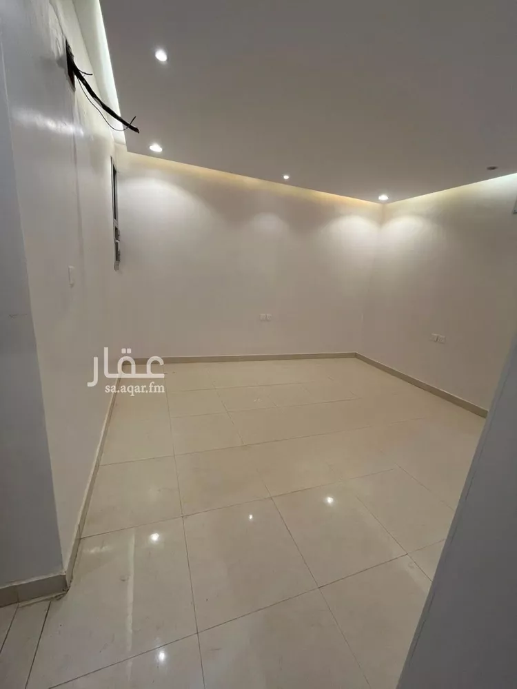 فيلا للإيجار في شارع عقيق اليمامة, حي أم الحمام الغربي, مدينة الرياض, منطقة الرياض 18