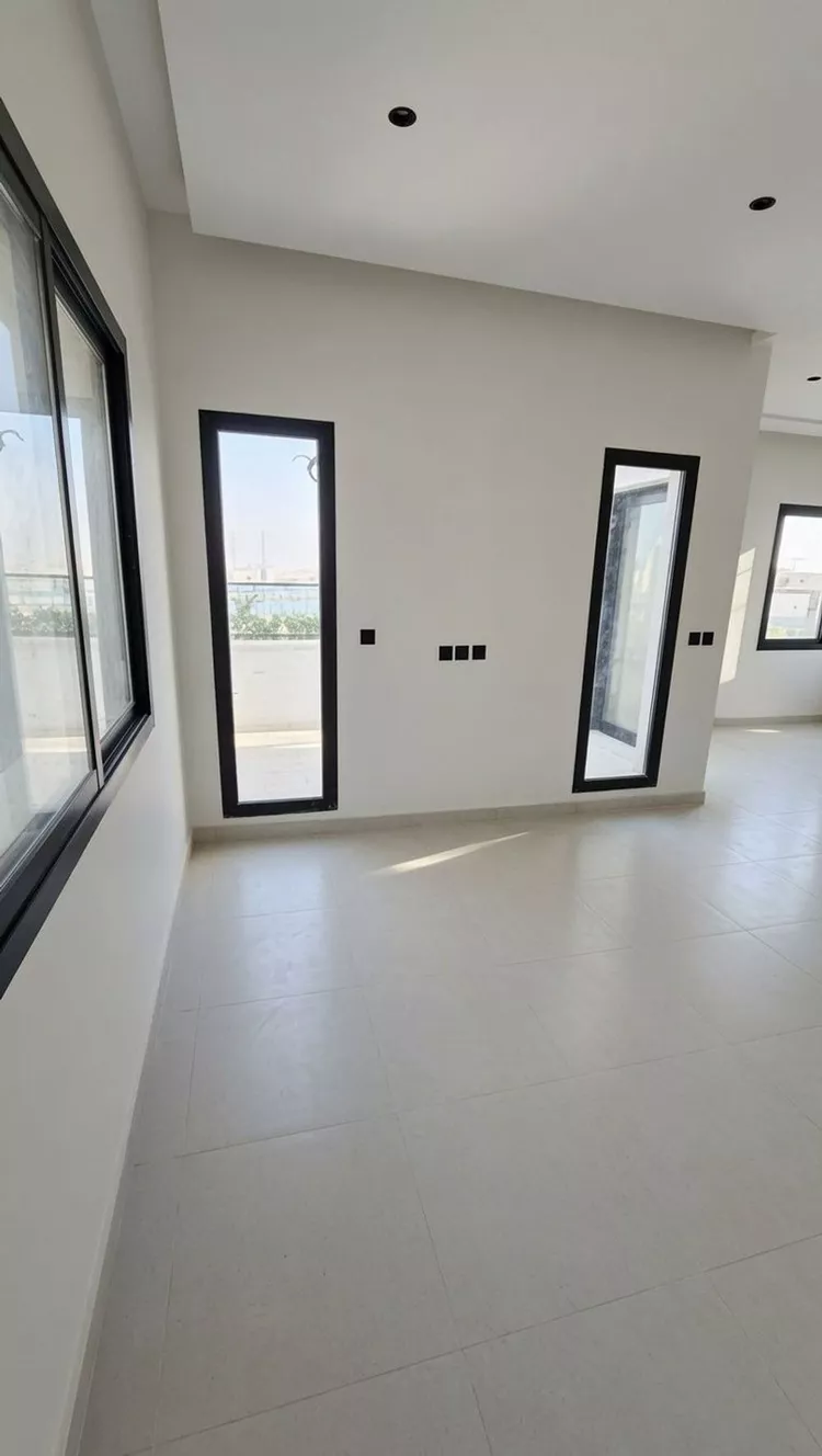 Floor for Sale in Riyadh Ash Sharq 7