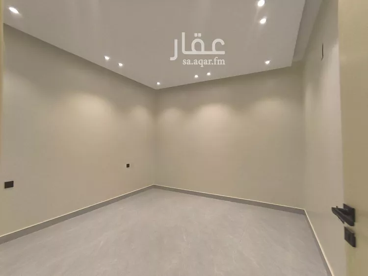 دور للبيع في شارع رفاعة بن شداد, حي عكاظ, مدينة الرياض, منطقة الرياض صورة 4