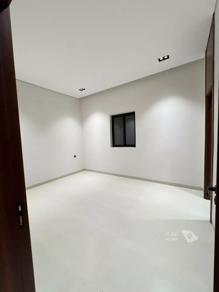 Floor for Sale in Riyadh Al Uraija Al Gharbiyah 7