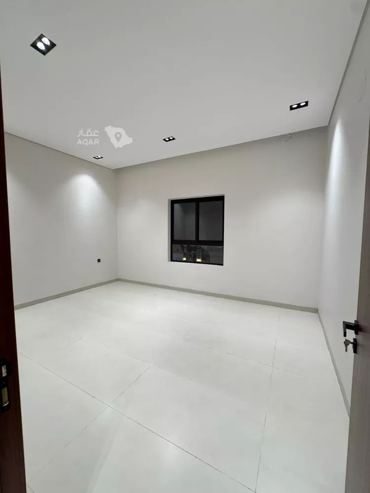 Floor for Sale in Riyadh Al Uraija Al Gharbiyah 8