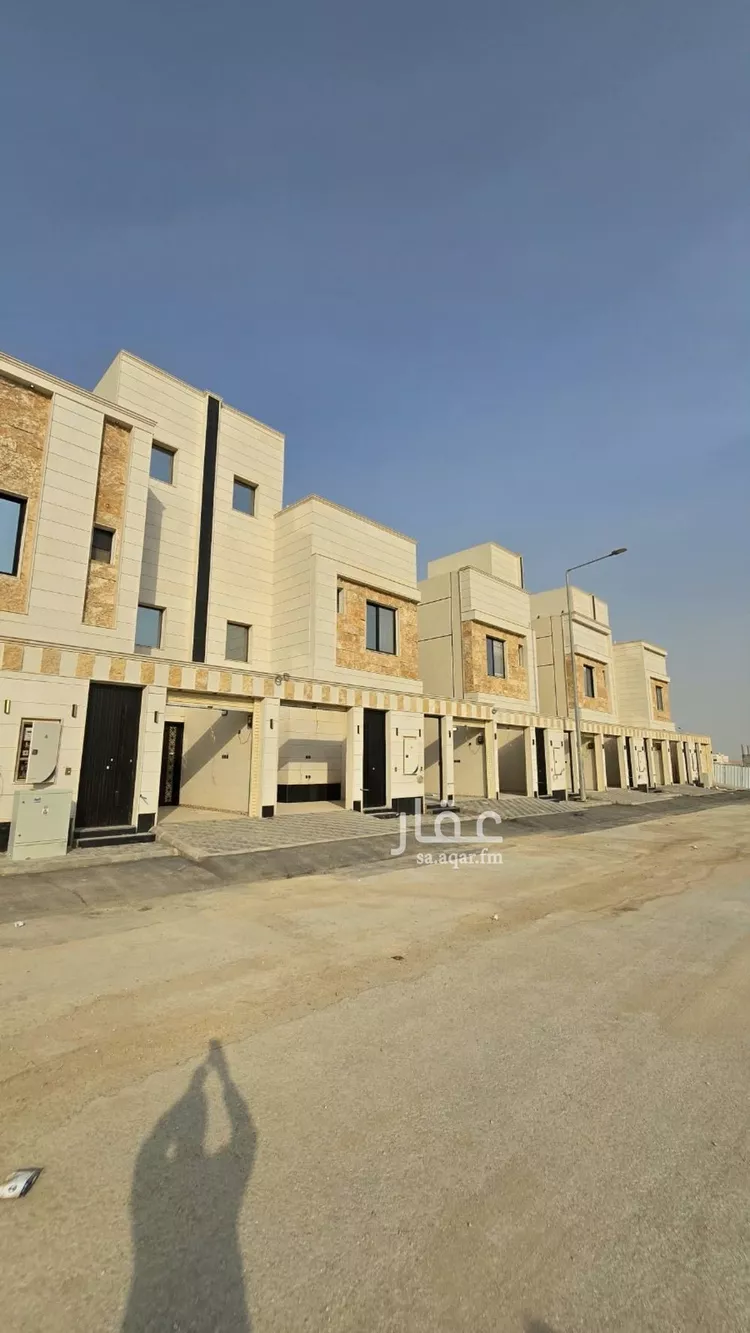 دور للبيع في شارع ابن نعيم, حي طيبة, مدينة الرياض, منطقة الرياض