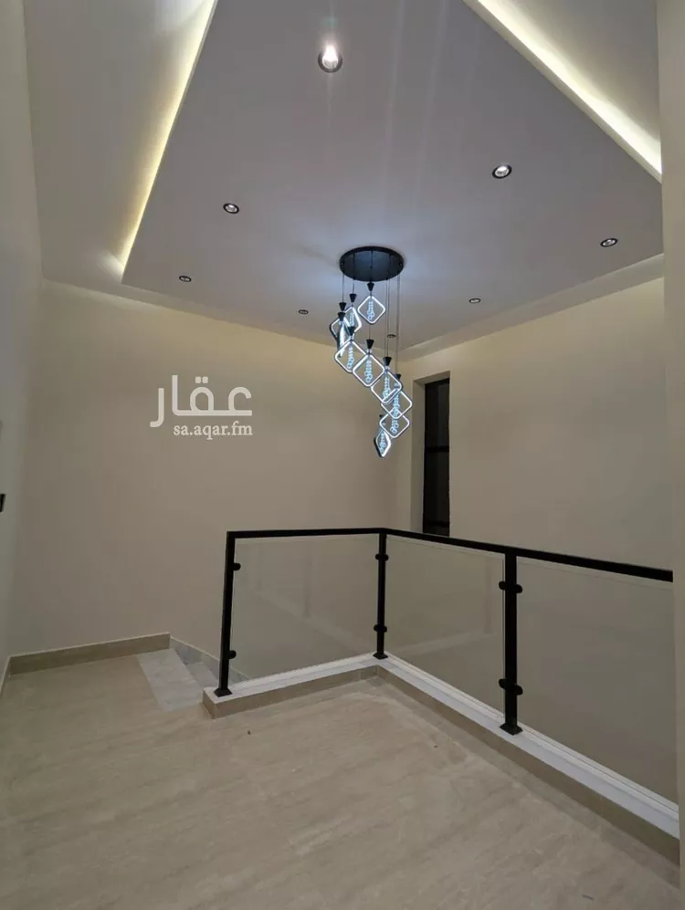 دور للبيع في شارع خلف بن معدان, حي بدر, مدينة الرياض, منطقة الرياض صورة 4