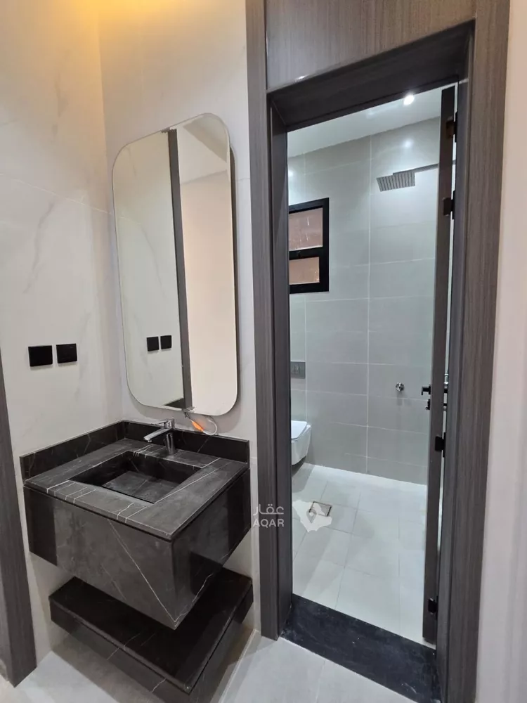 Floor for Sale in Riyadh Tuwaiq 12