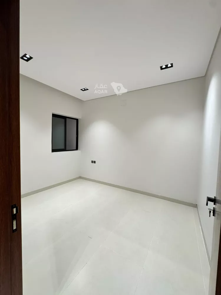 Floor for Sale in Riyadh Al Uraija Al Gharbiyah 12