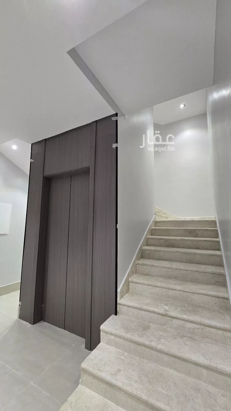 فيلا للبيع في شارع محمد السنوسي, حي العريجاء الغربي, مدينة الرياض, منطقة الرياض صورة 5