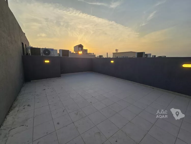 شقة للبيع في شارع الطريق الدائري الغربي, حي السويدي الغربي, مدينة الرياض, منطقة الرياض 7