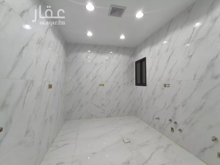 دور للبيع في شارع رفاعة بن شداد, حي عكاظ, مدينة الرياض, منطقة الرياض صورة 3