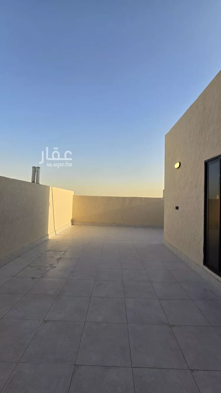 دور للبيع في شارع عثمان بن صالح, حي السويدي, مدينة الرياض, منطقة الرياض صورة 4