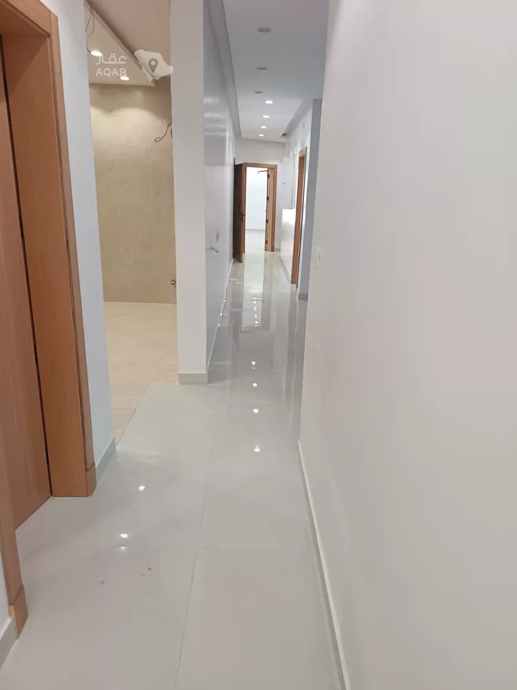 شقة للبيع في شارع إبن الطرابلسي, حي الصفاء, مدينة جدة, منطقة مكة المكرمة 2