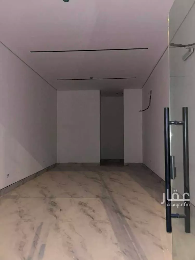 محل للإيجار في شارع أحمد بن عبيد البصري, حي المهدية, مدينة الرياض, منطقة الرياض صورة 2