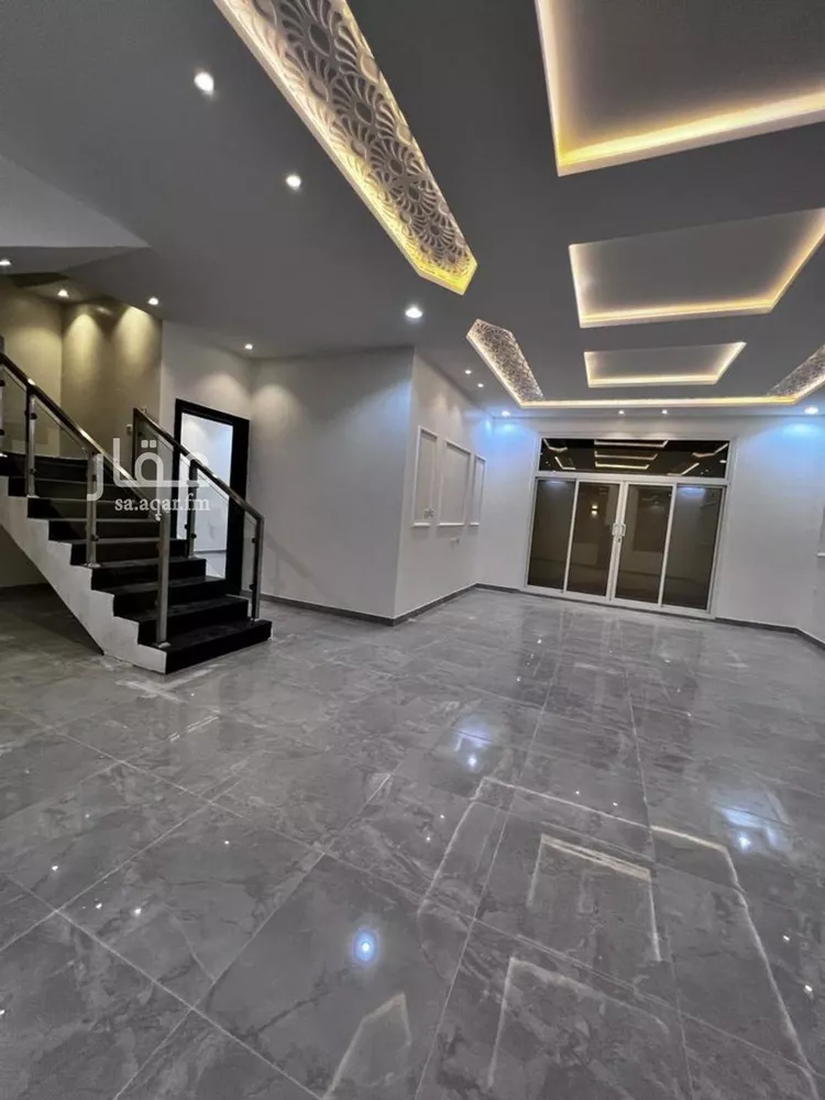 فيلا للبيع في شارع عبدالله القيرواني, حي الرمال, مدينة الرياض, منطقة الرياض