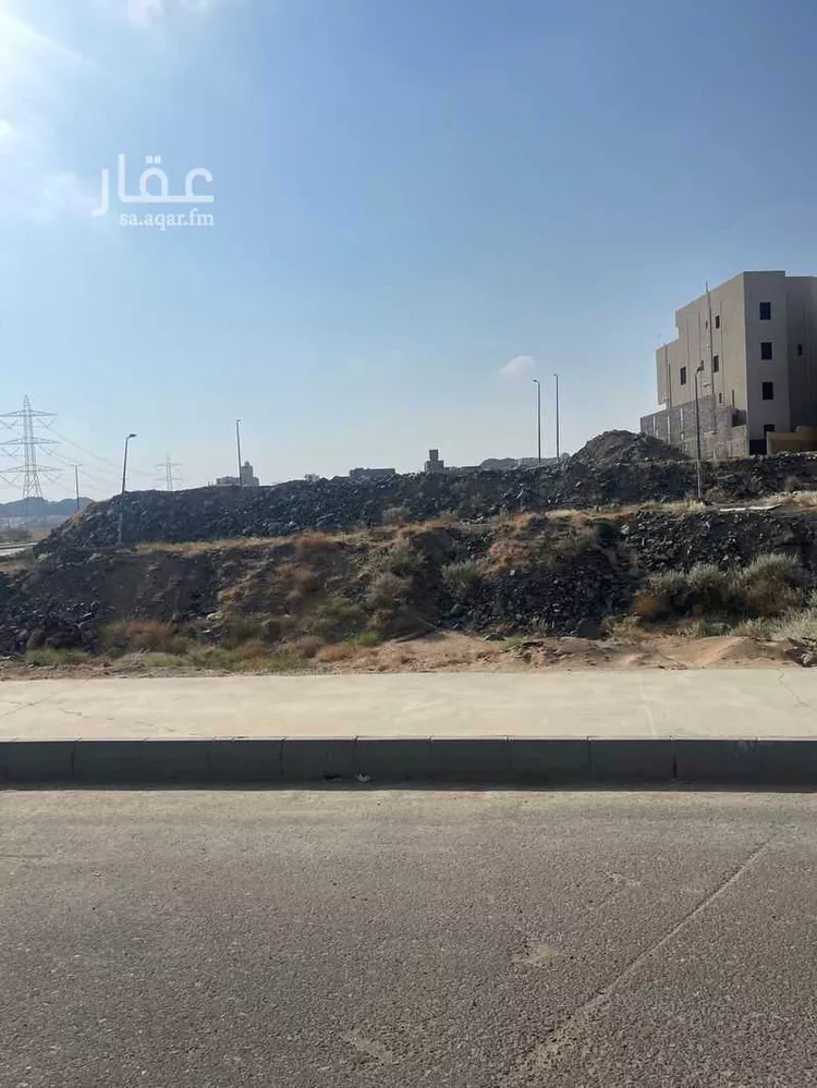 أرض للبيع في شارع محمد بن القاسم الانباري, حي القشاشية الجديد, مدينة مكة المكرمة, منطقة مكة المكرمة