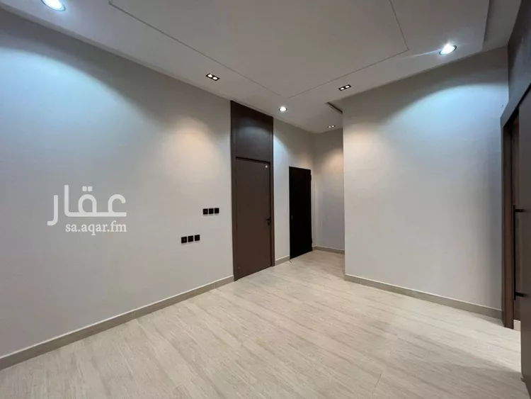 فيلا للبيع في شارع جعفر بن أبي المغيرة, حي عكاظ, مدينة الرياض, منطقة الرياض صورة 4