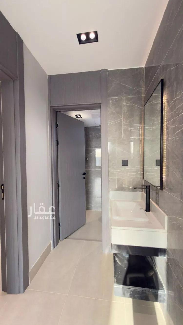 فيلا للبيع في شارع الخزرج, حي طويق, مدينة الرياض, منطقة الرياض صورة 3
