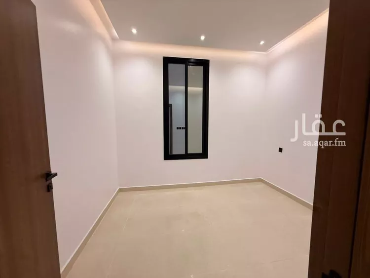 شقة للبيع في شارع أحمد بن محمد العيالي, حي عكاظ, مدينة الرياض, منطقة الرياض 15