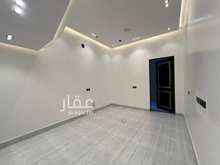 Villa for Sale in Riyadh Badr 8