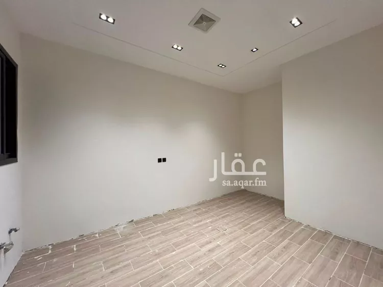 دور للبيع في شارع محمد بن جريج, حي طويق, مدينة الرياض, منطقة الرياض 9