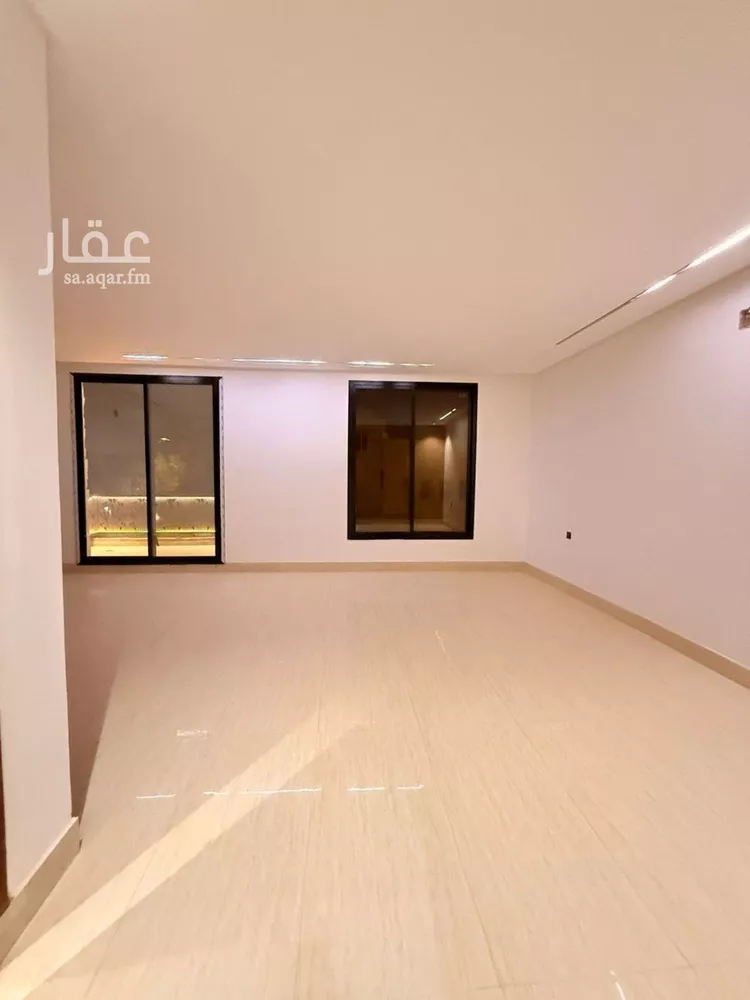 فيلا للبيع في شارع الخزرج, حي طويق, مدينة الرياض, منطقة الرياض 7
