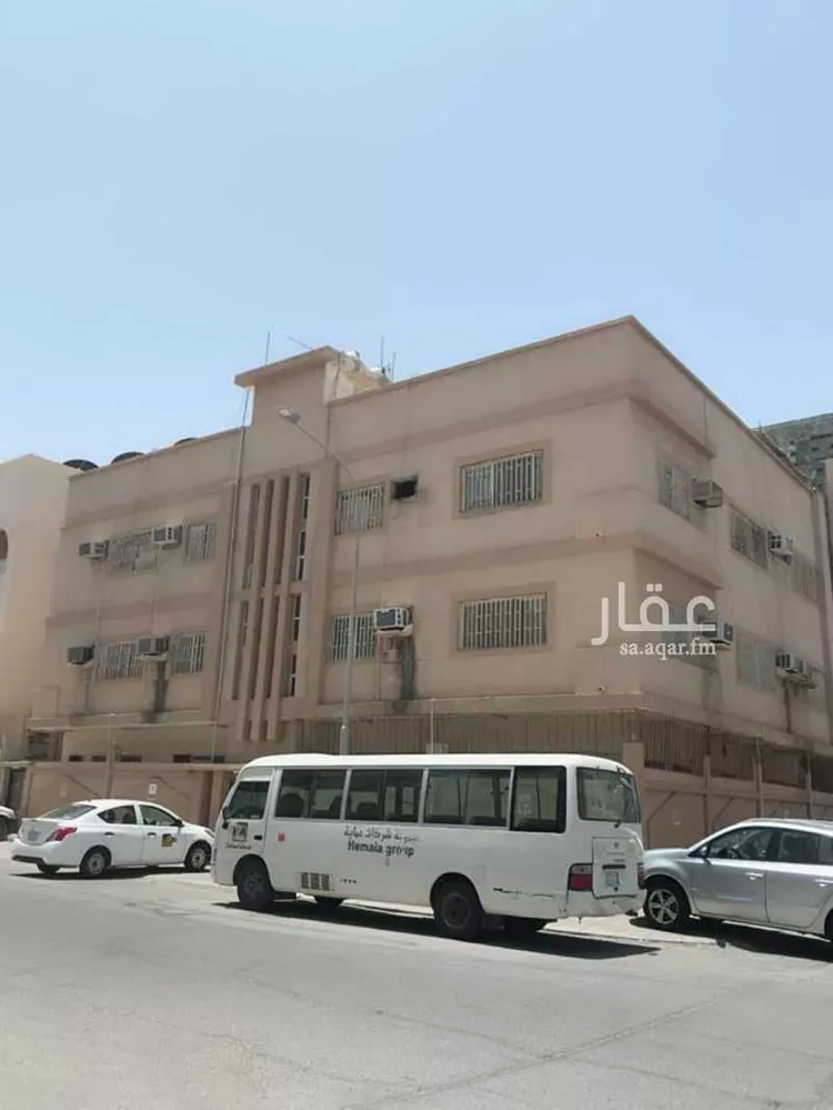 عمارة للبيع في شارع السادس عشر, حي الخبر الجنوبية, مدينة الخبر, المنطقة الشرقية صورة 2