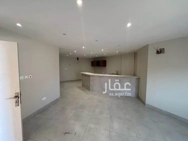 شقة للإيجار في شارع الدمام, حي الشروفية, مدينة الاحساء, المنطقة الشرقية صورة 2