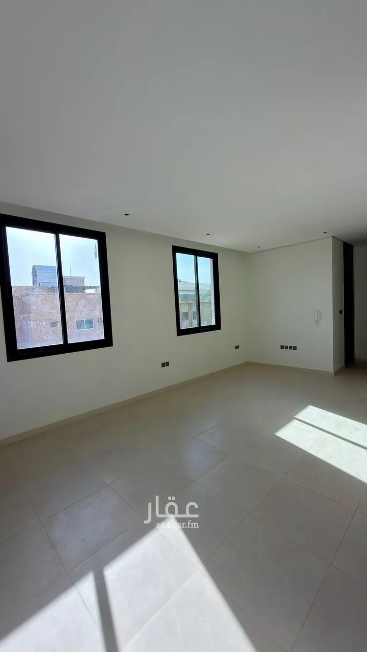 Floor for Sale in Riyadh Al Malaz 8