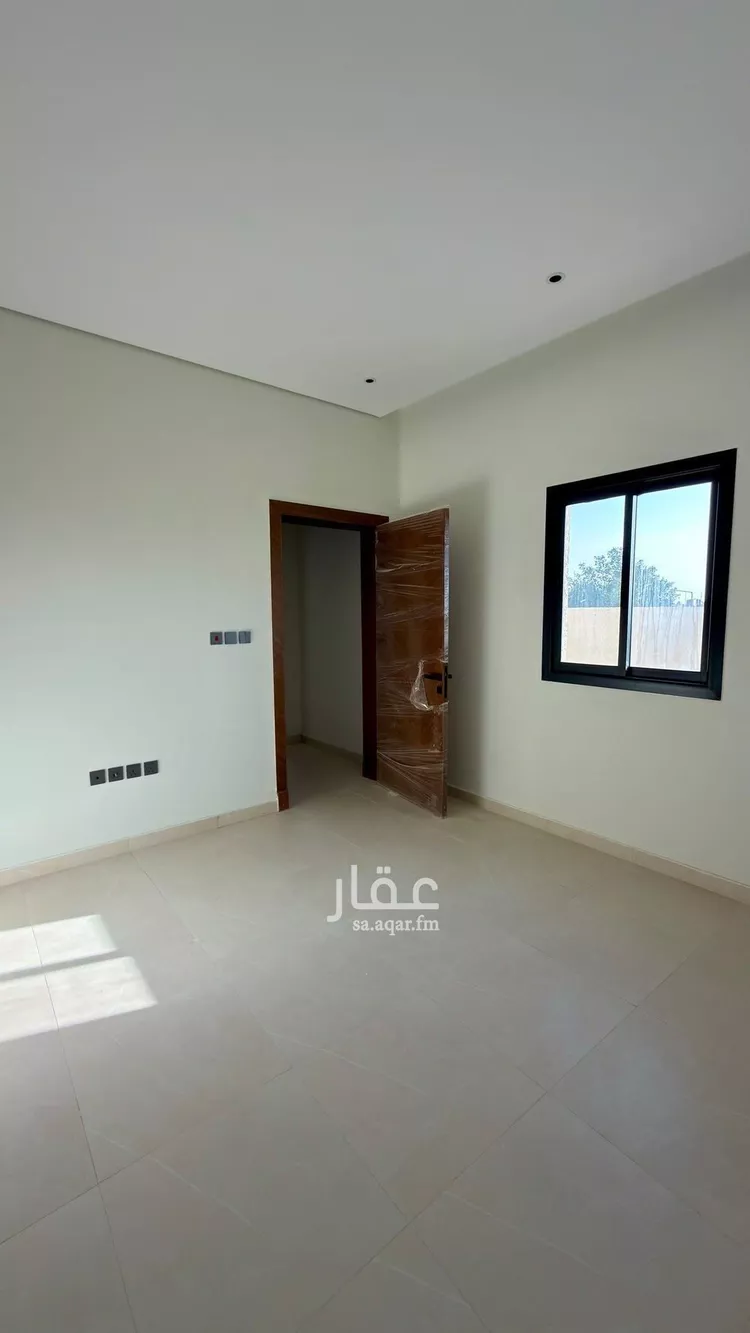 دور للبيع في شارع أروى بنت عبدالمطلب, حي الملز, مدينة الرياض, منطقة الرياض 6