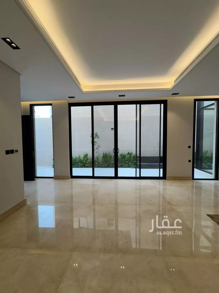 فيلا للبيع في شارع ريحانة بنت زيد, حي العارض, مدينة الرياض, منطقة الرياض