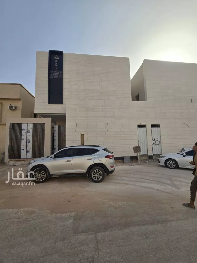 فيلا للبيع في شارع إدريس بن العباس, حي الملك فيصل, مدينة الرياض, منطقة الرياض صورة 2