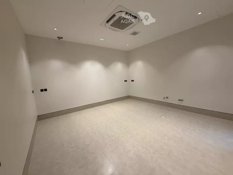 Villa for Sale in Riyadh Al Arid 10