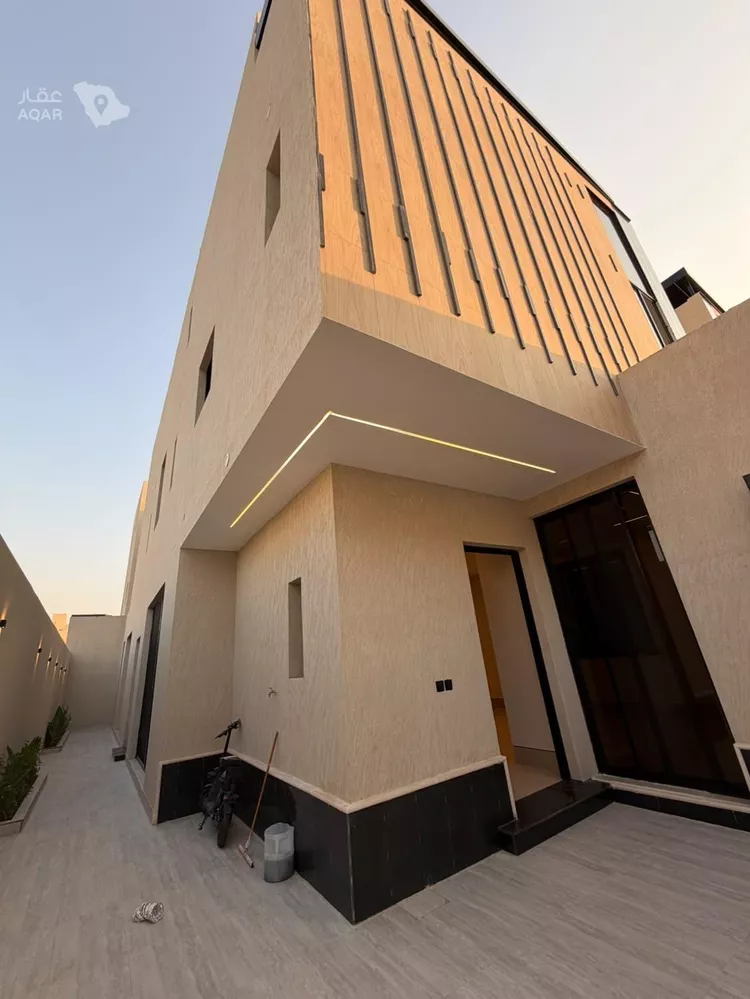 Villa for Sale in Riyadh Al Arid 2