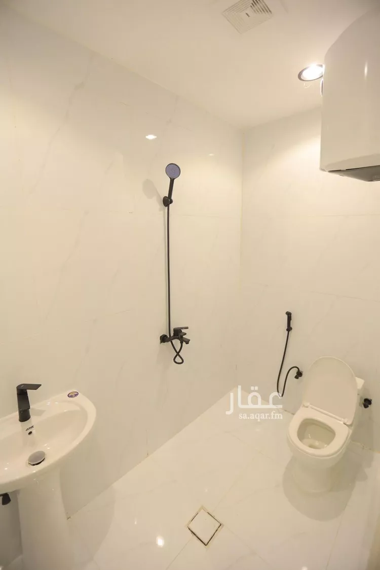 شقة للإيجار في شارع الدهناء, حي الملقا, مدينة الرياض, منطقة الرياض صورة 4