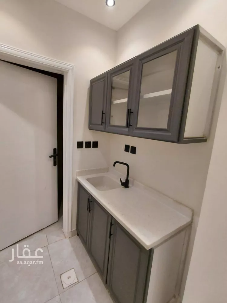 Apartment for Rent in Riyadh Al Yarmouk 7