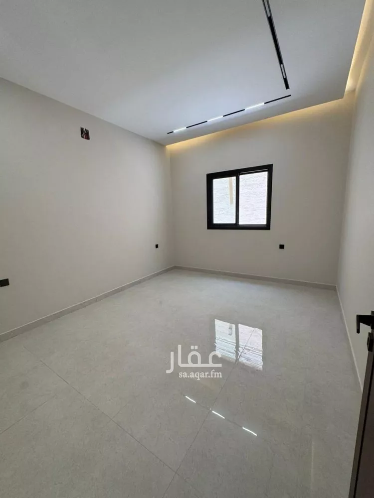 فيلا للبيع في شارع عمر بن بريق, حي العوالي, مدينة الرياض, منطقة الرياض صورة 2
