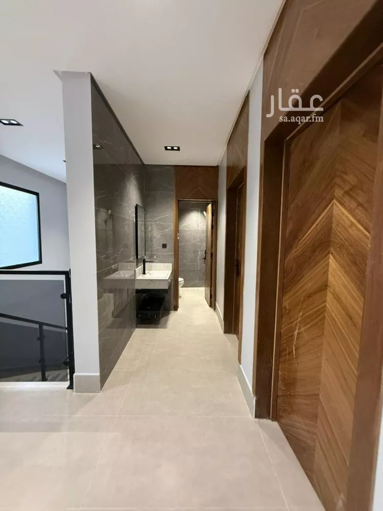 دور للبيع في شارع إسماعيل القيسي, حي عكاظ, مدينة الرياض, منطقة الرياض صورة 4