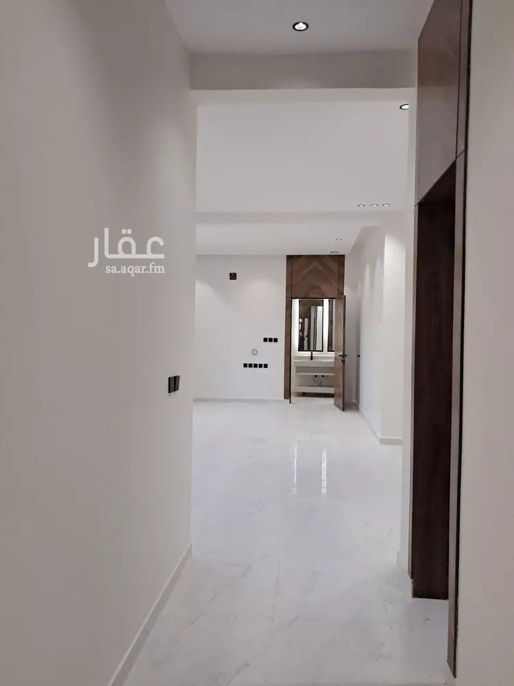 دور للبيع في شارع محمد بن طملون, حي العوالي, مدينة الرياض, منطقة الرياض صورة 3