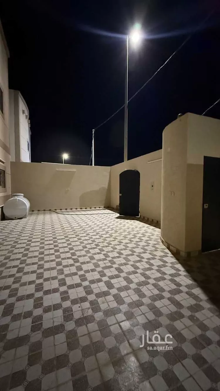 فيلا للبيع في شارع الشفيعي, حي العزيزية, مدينة القصب, منطقة الرياض صورة 2