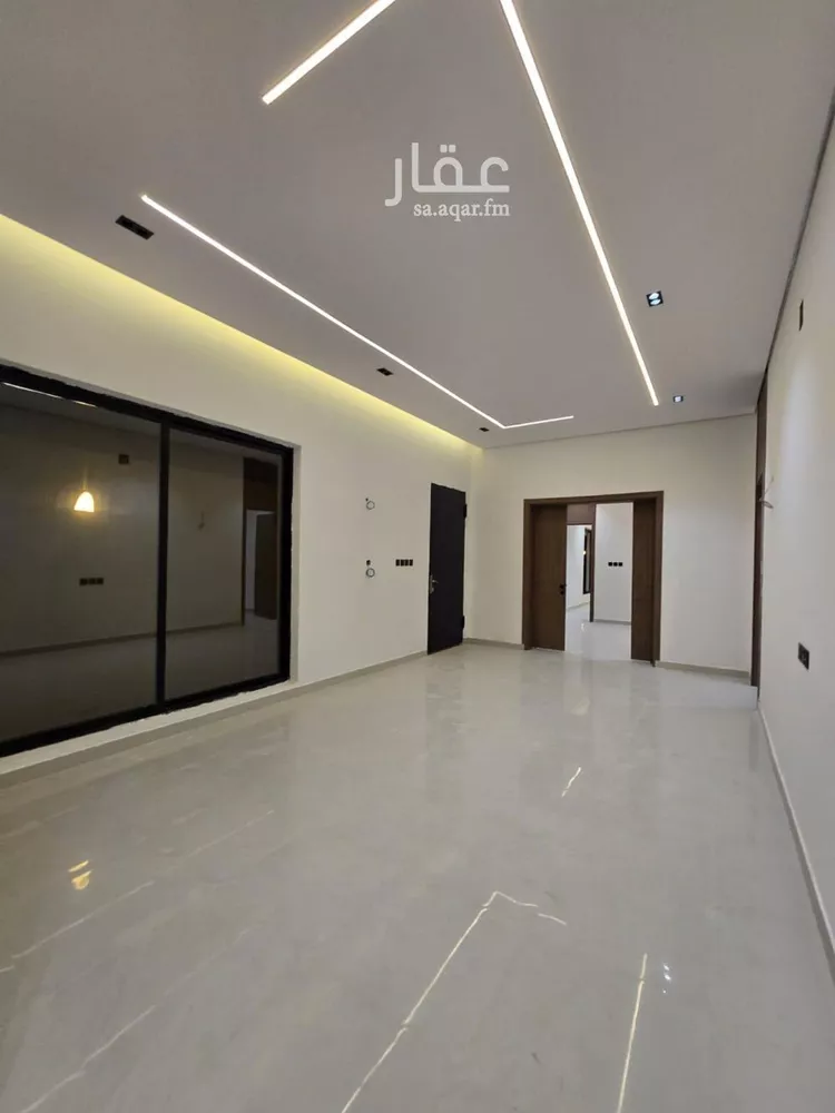 دور للبيع في شارع حسن الفخري, حي عكاظ, مدينة الرياض, منطقة الرياض صورة 5