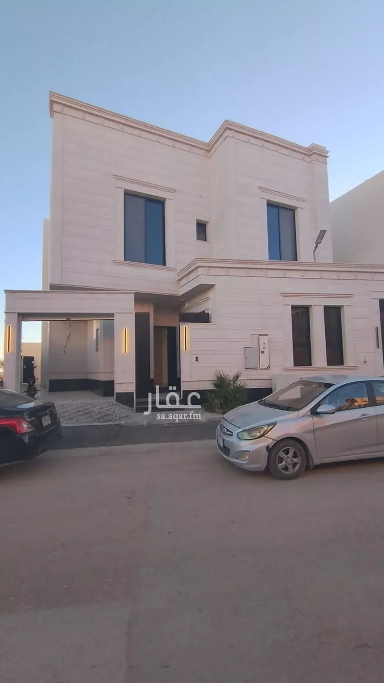 فيلا للبيع في شارع الحوير, حي لبن, مدينة الرياض, منطقة الرياض صورة 2