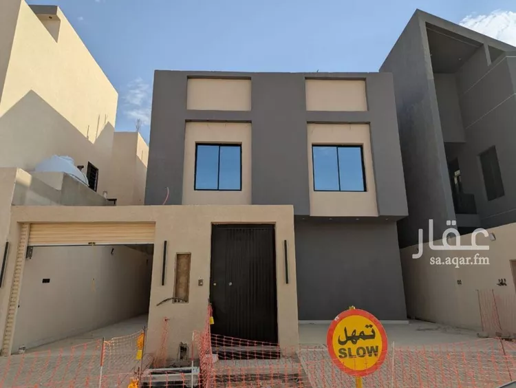 دور للبيع في شارع أم يونس, حي عكاظ, مدينة الرياض, منطقة الرياض