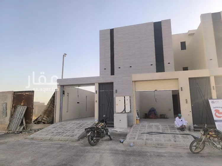 دور للبيع في شارع حسان بن قيس, حي بدر, مدينة الرياض, منطقة الرياض