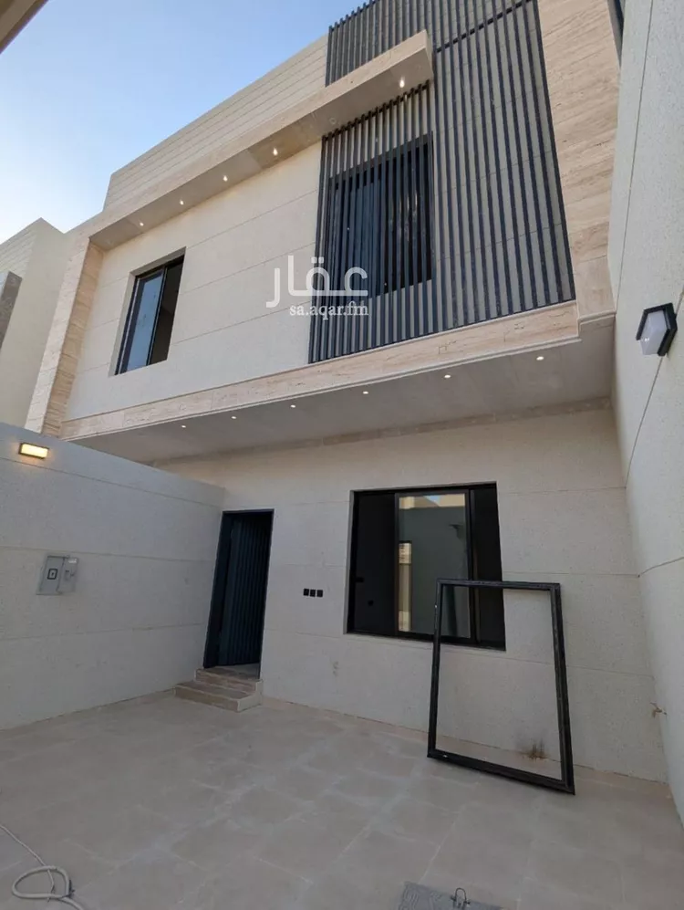 فيلا للبيع في شارع طاهر النويري, حي عكاظ, مدينة الرياض, منطقة الرياض صورة 4